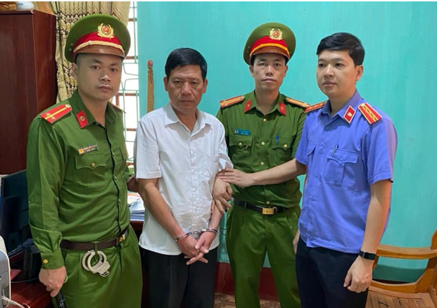 Bắc Giang: Công an huyện Sơn Động khởi tố, bắt tạm giam Chủ tịch và Kế toán UBND thị trấn An Châu